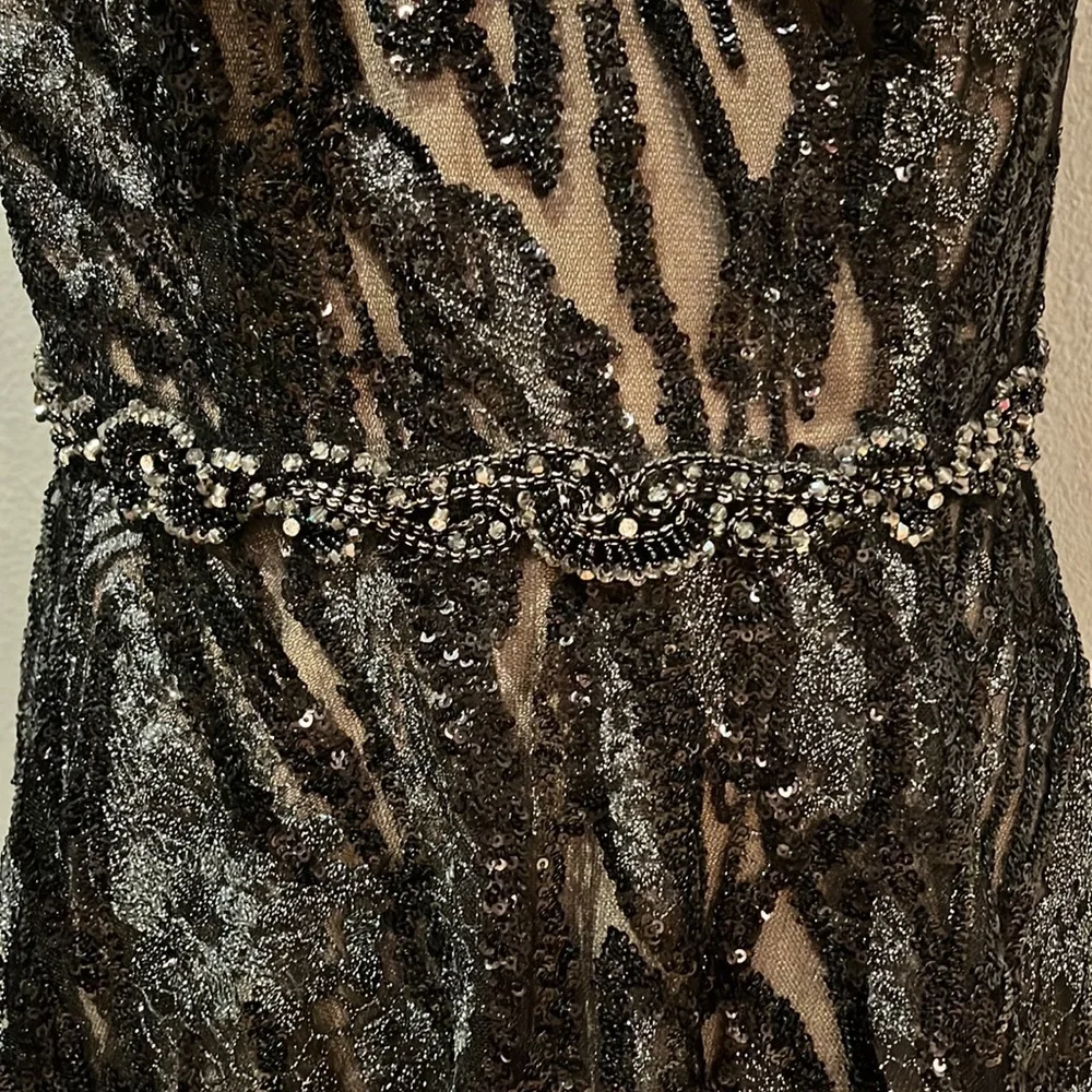 Max Duggal EMBELLISHED FEATHER CAP SLEEVE DRESS NWT 79339 - Picture 10 of 13